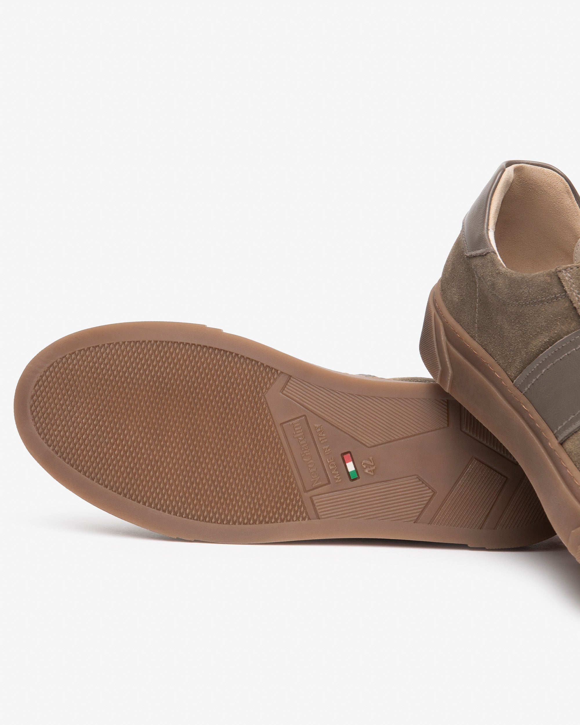 Sneakers Uomo in Camoscio e Pelle