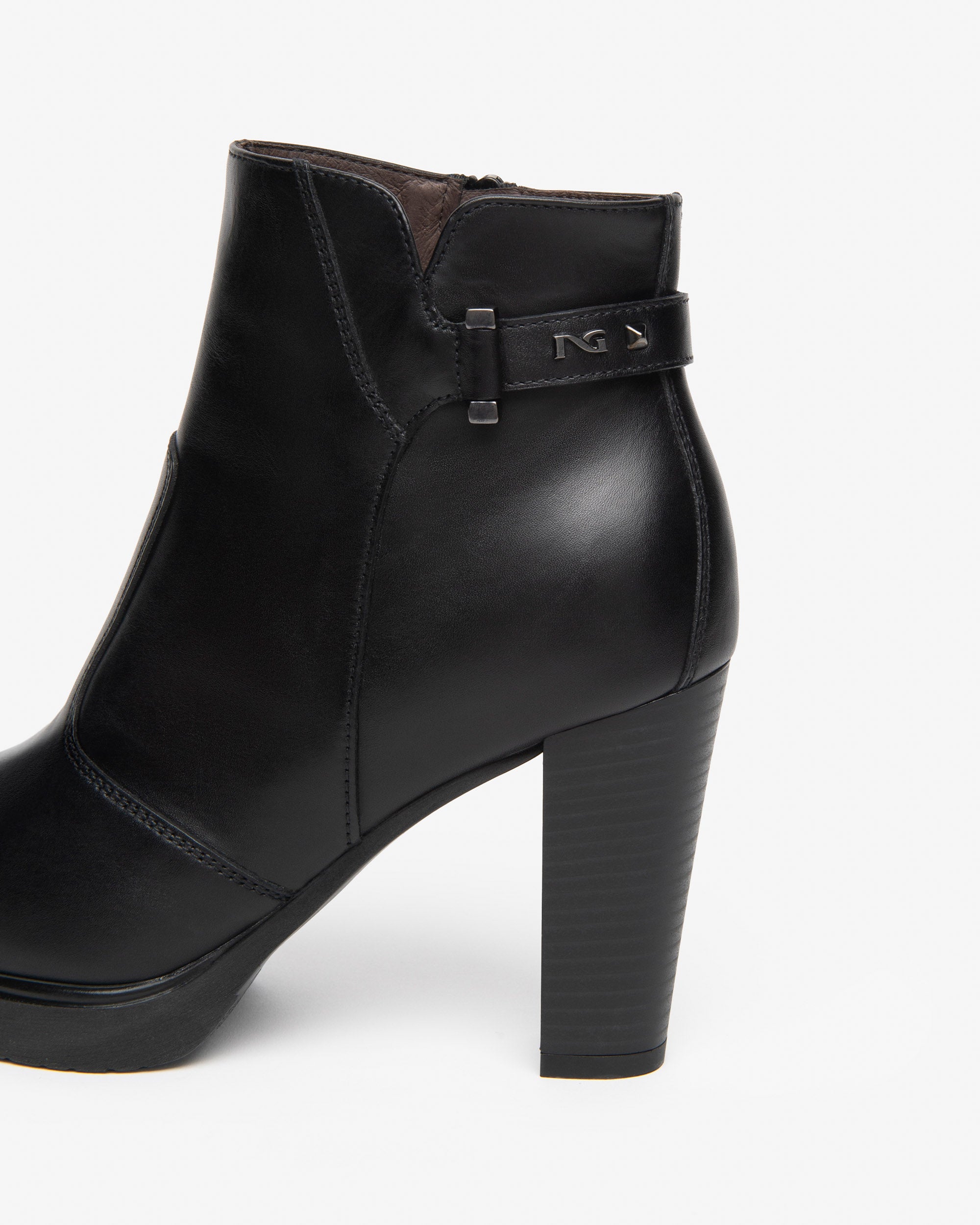 Tronchetti Donna in Pelle