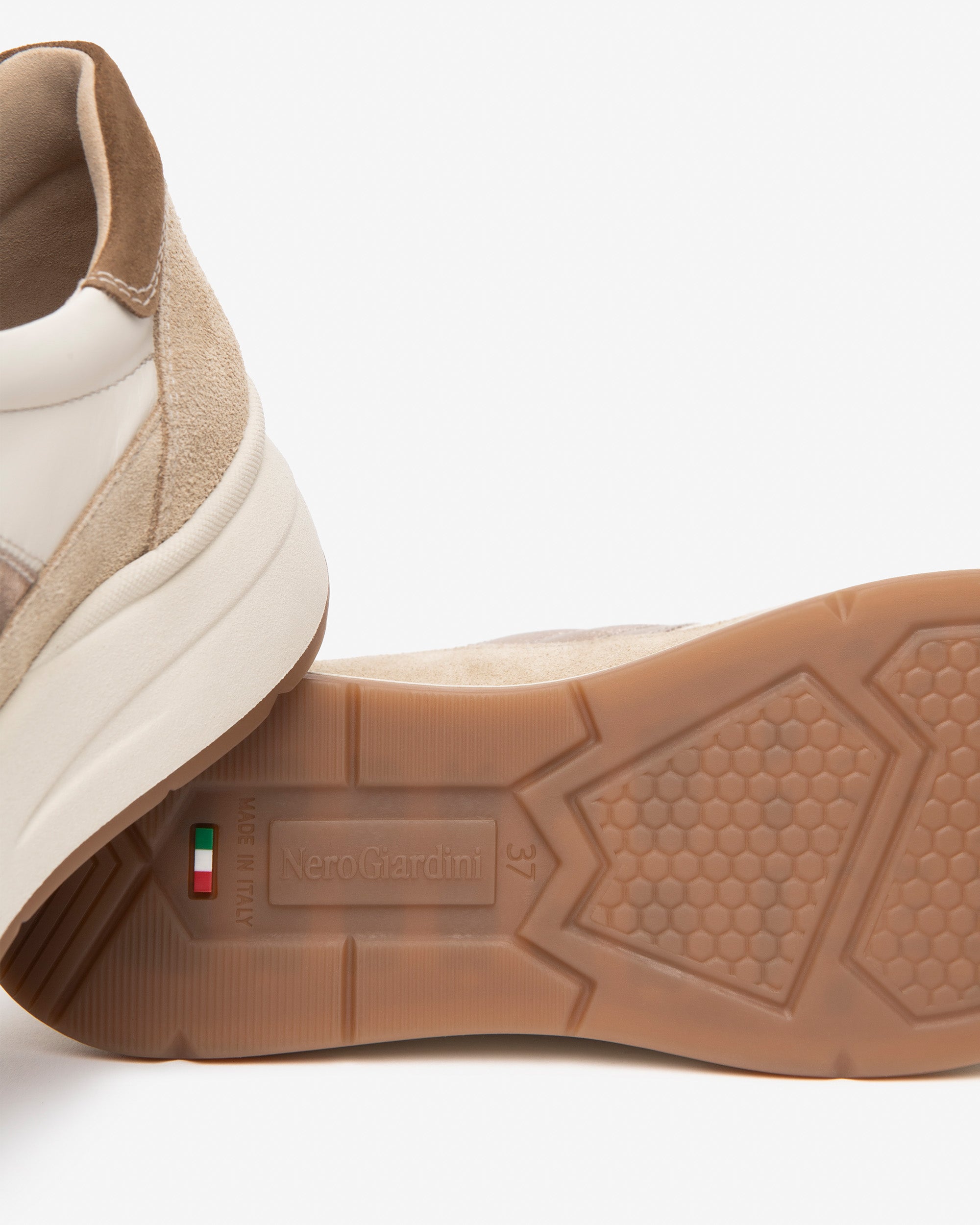 Sneakers Donna in Suede e Pelle