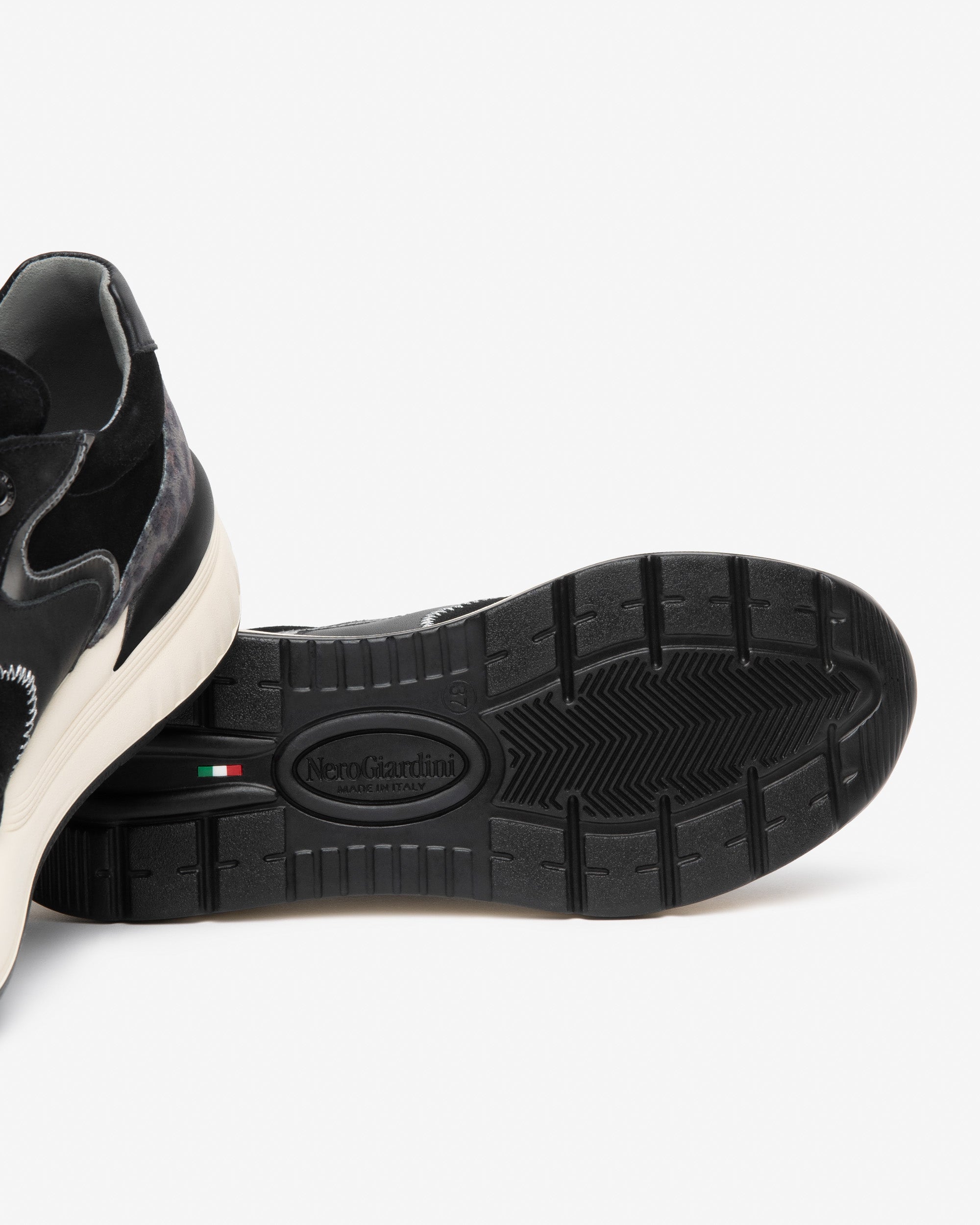 Sneakers Donna in Suede, Pelle e Materiale Tecnico