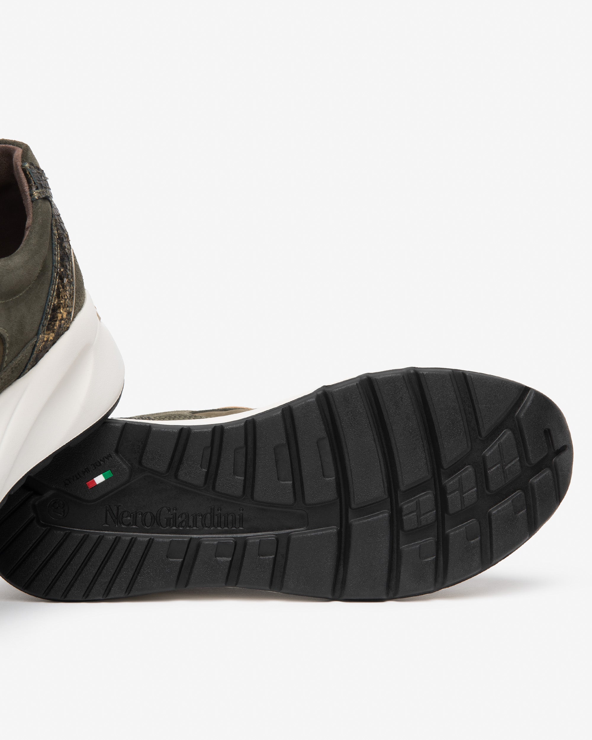 Sneakers Donna in Suede,  Tela, Pelle e Materiale Tecnico