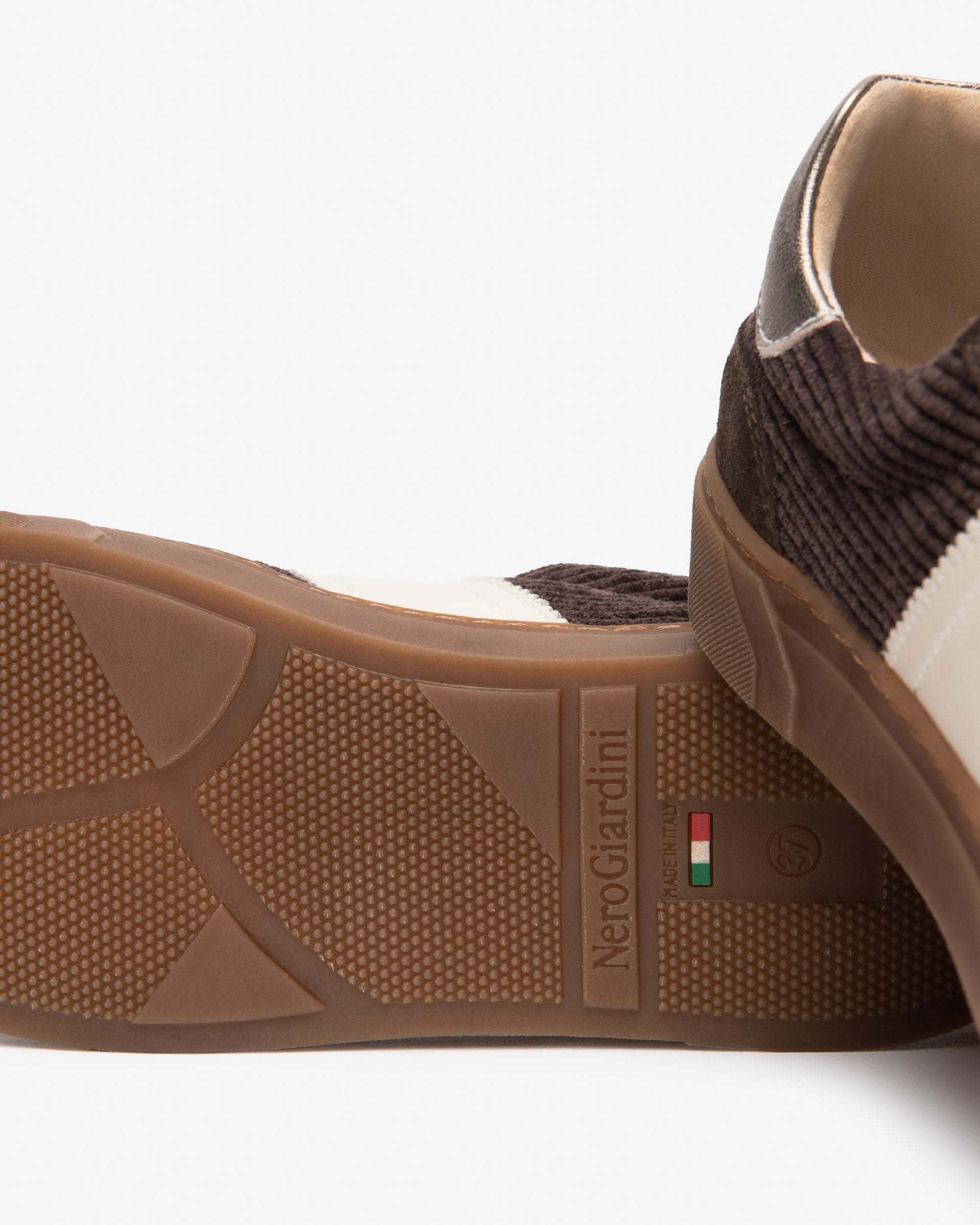 Sneakers Donna in Suede, Tessuto e Pelle