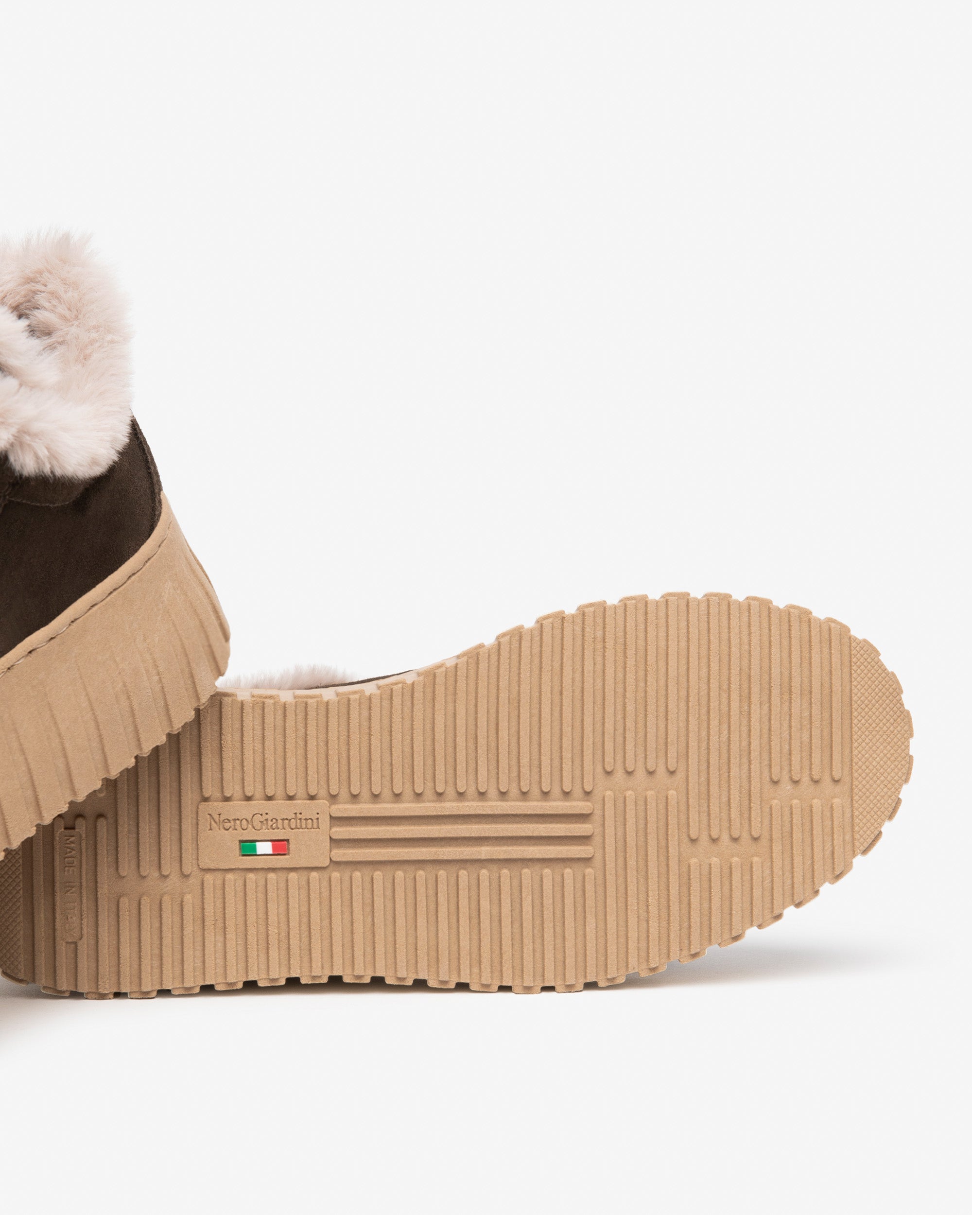 Sneakers Donna in Suede