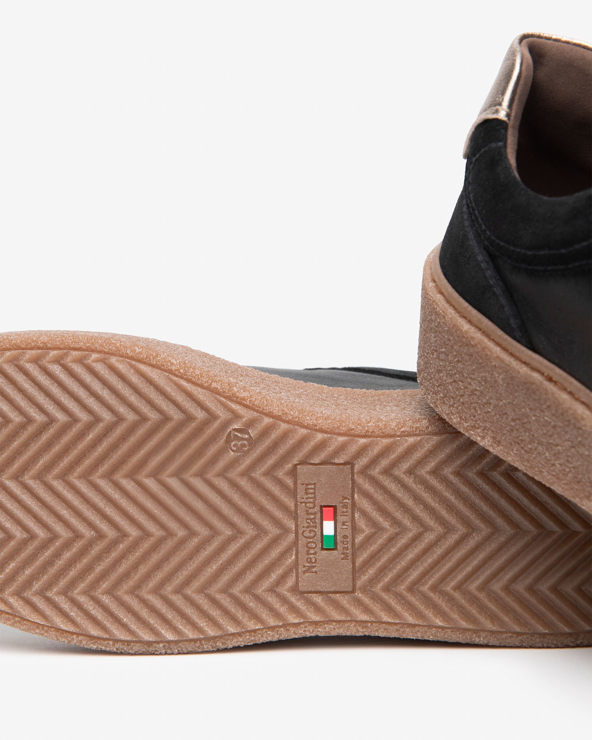 Sneakers Donna in Suede e Pelle