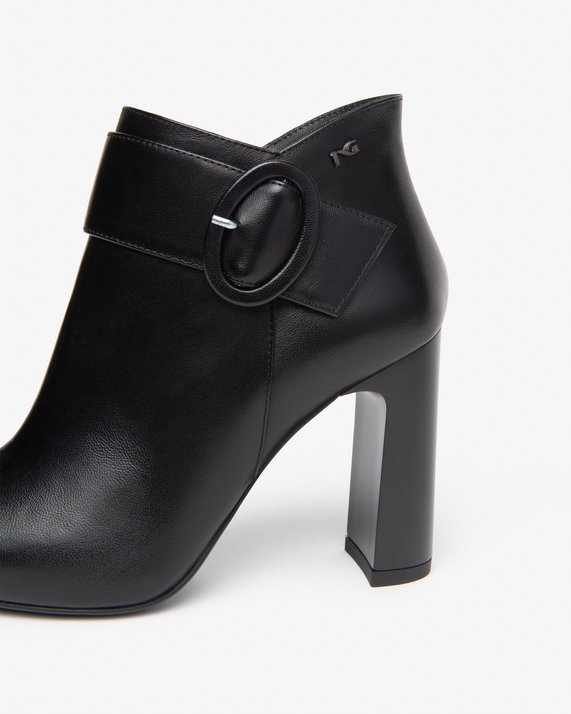 Tronchetti Donna in Pelle
