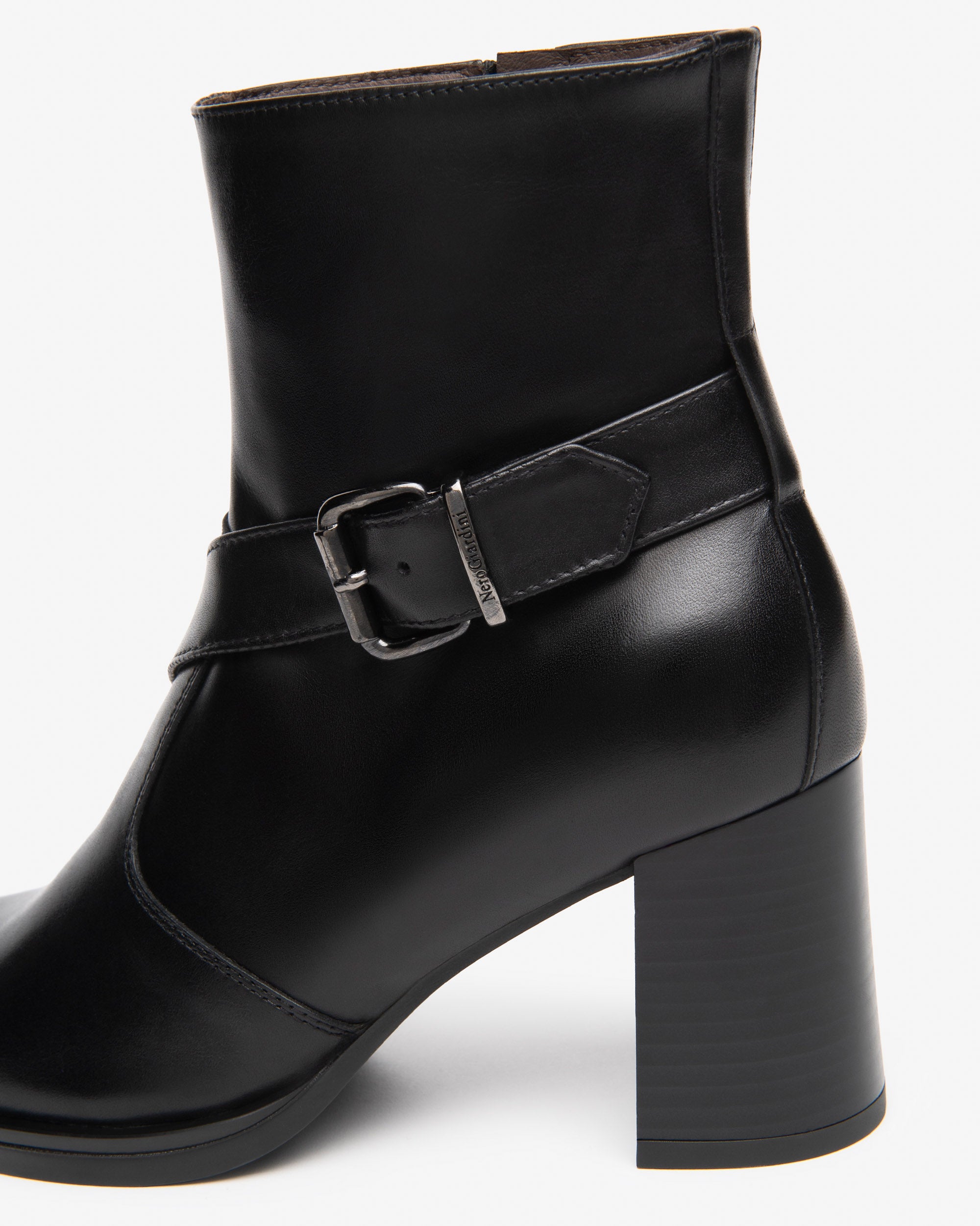 Tronchetti Donna in Pelle