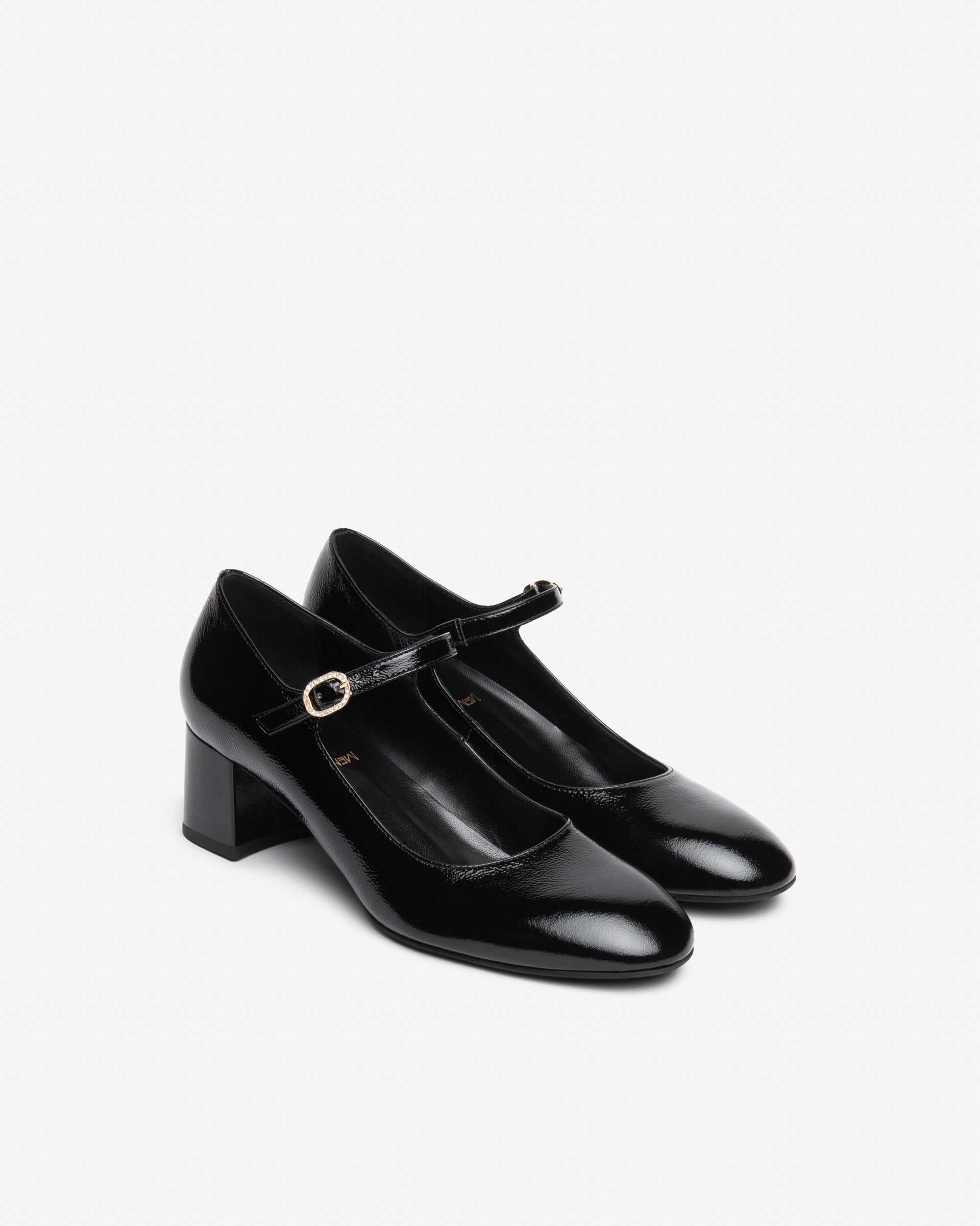 Mary Jane Donna in Vernice