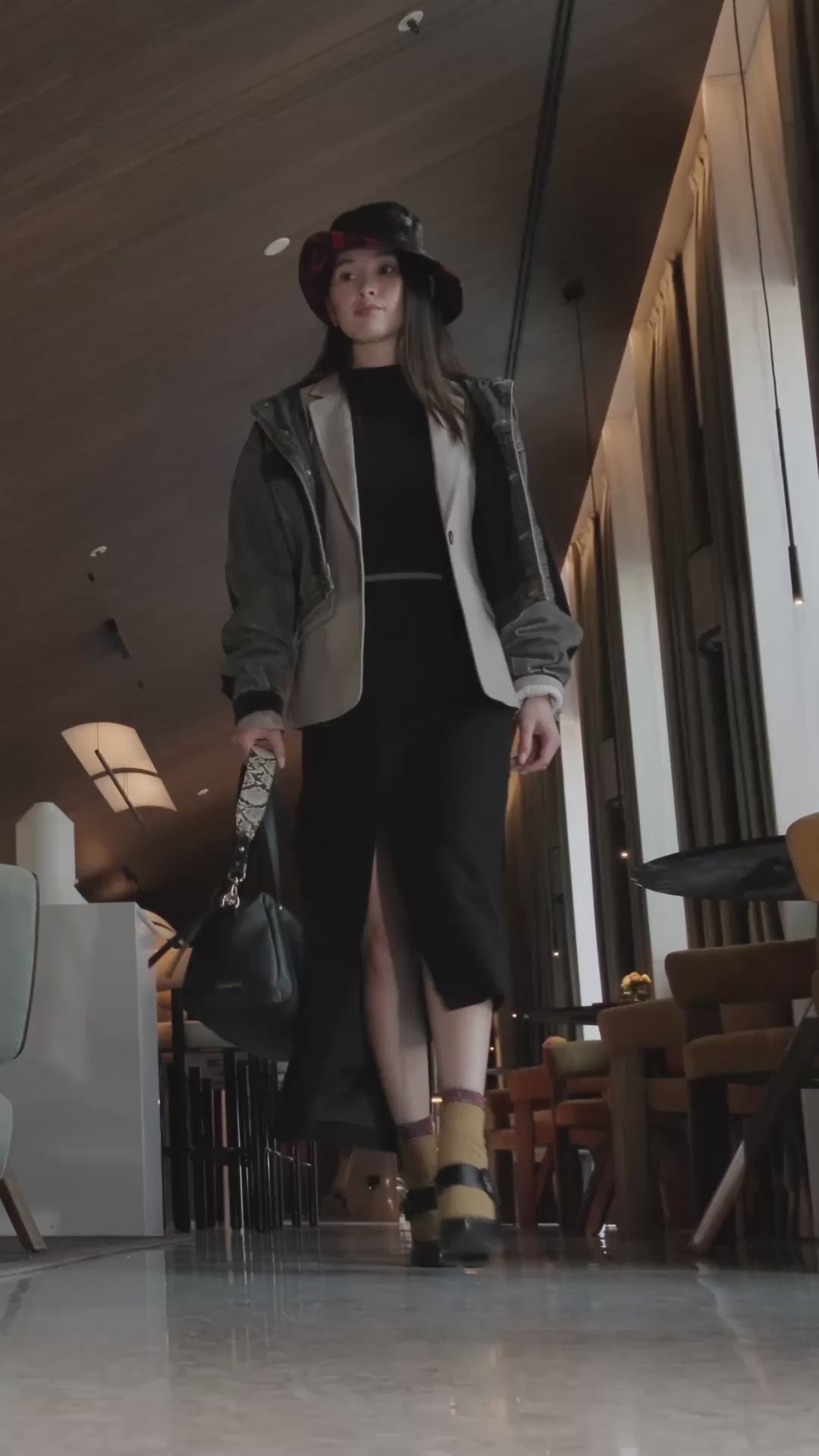 Bauletto da Donna in Pelle e Materiale Tecnico