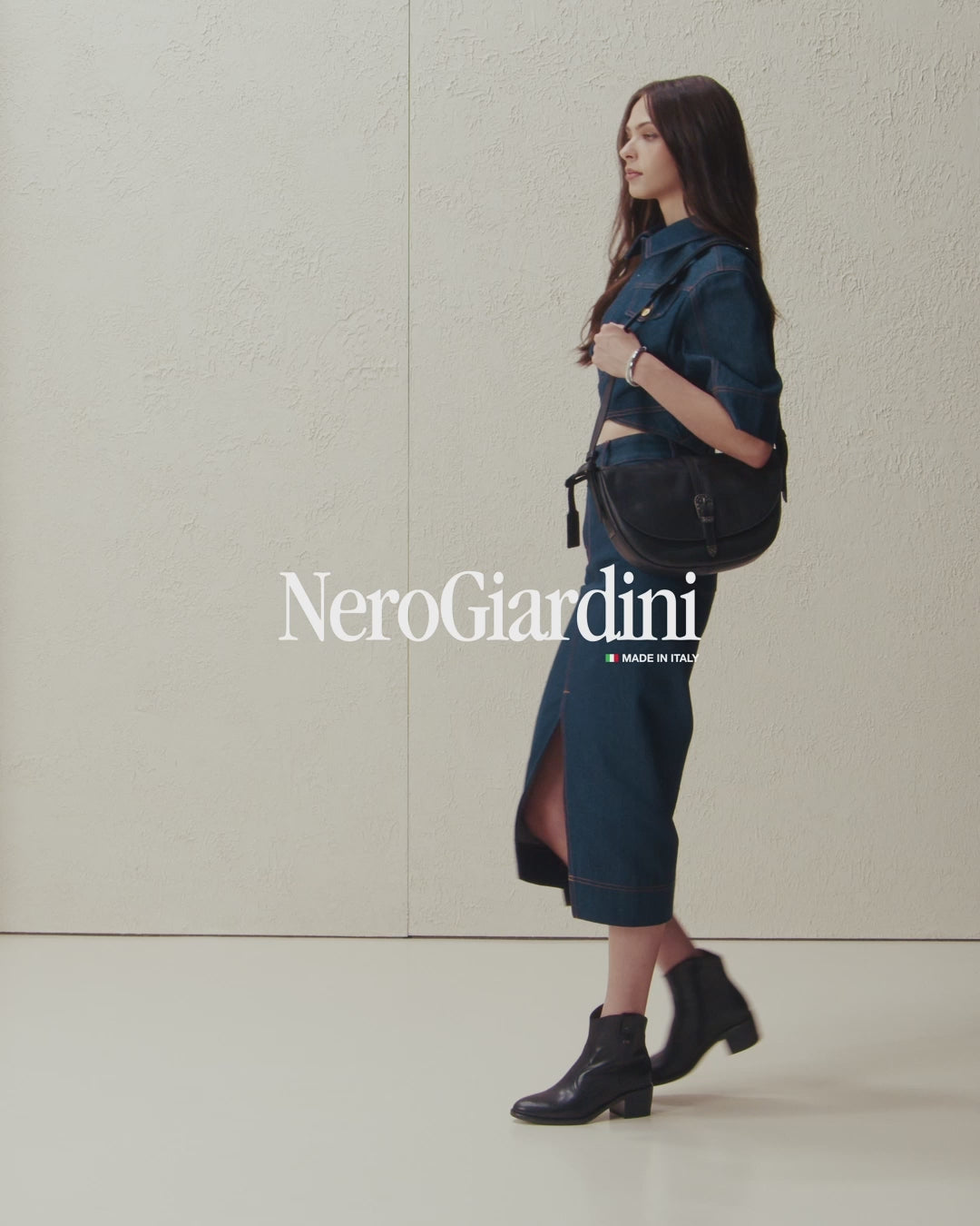 Women’s Leather Crossbody Bag