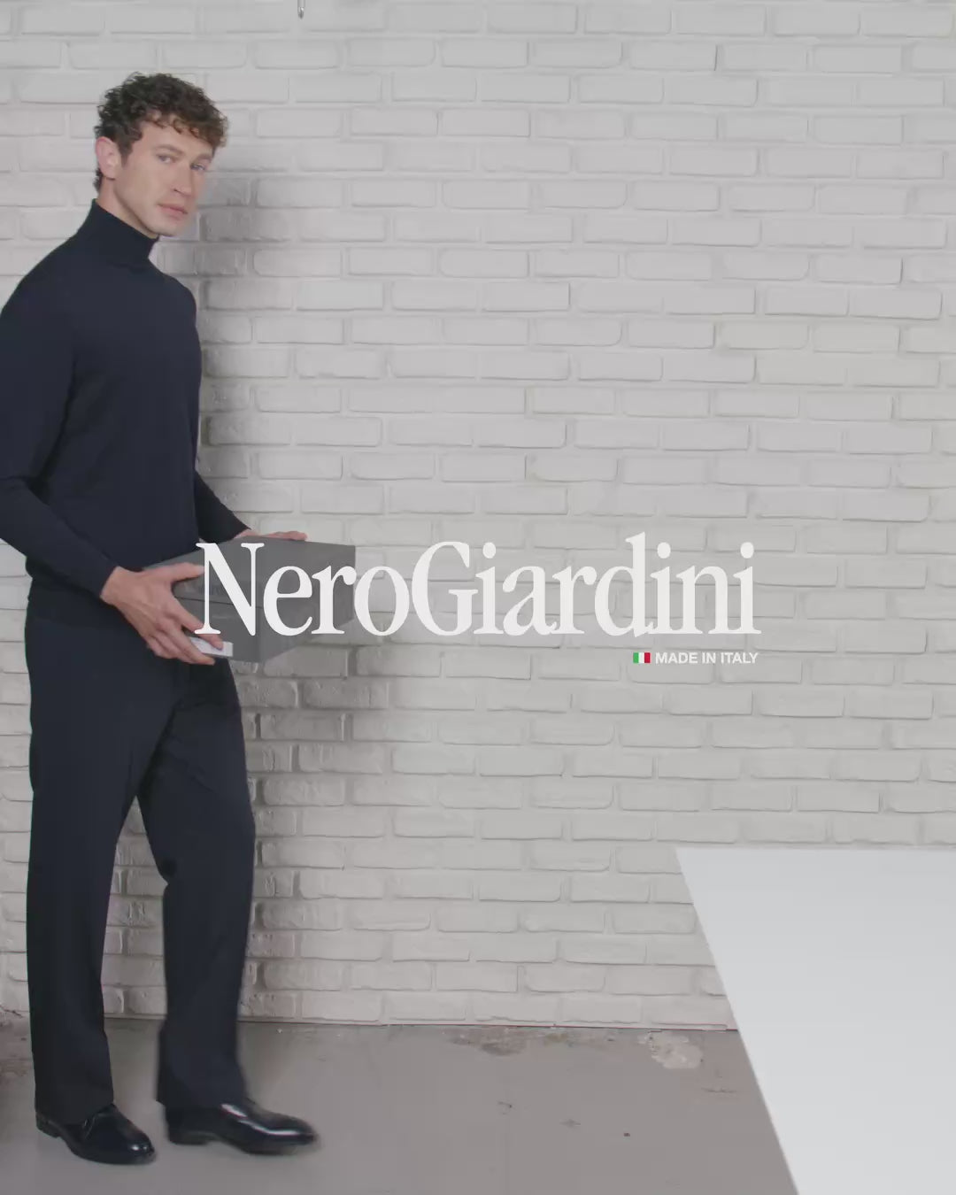 Sneakers Uomo in Camoscio e Pelle