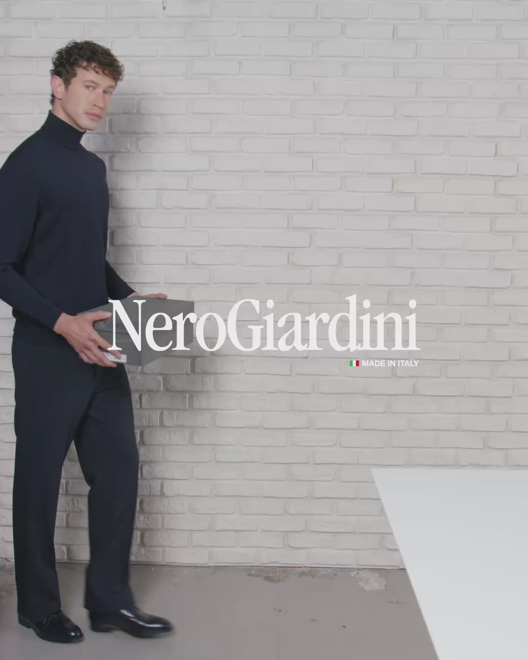 Sneakers Uomo in Camoscio e Pelle