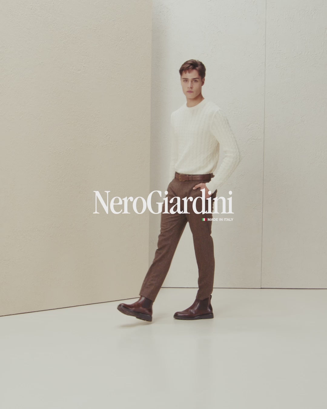 Men's Leather Chelsea Boots