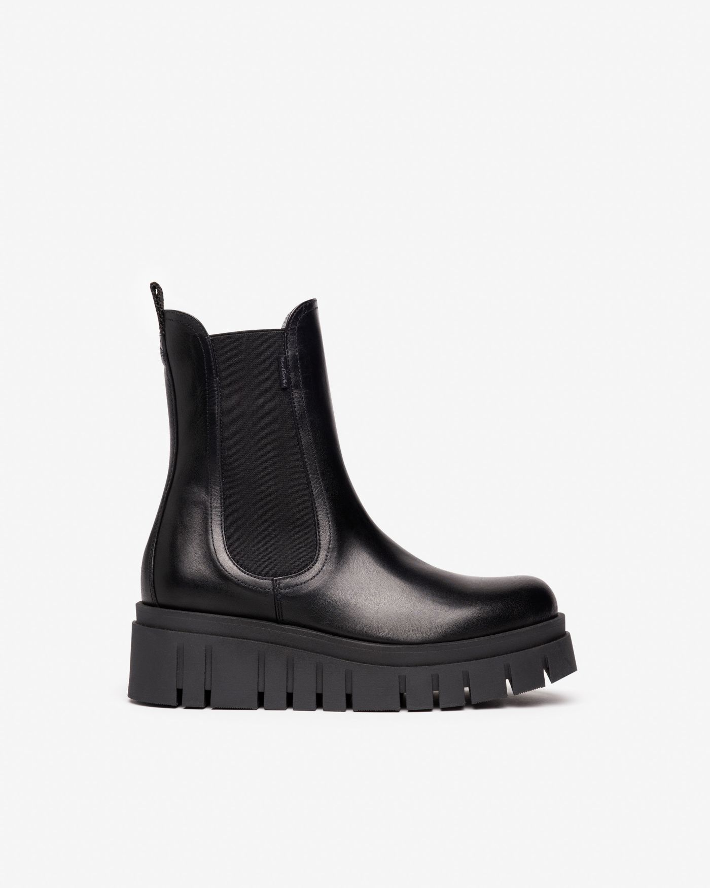 Women’s Leather Chelsea Boots